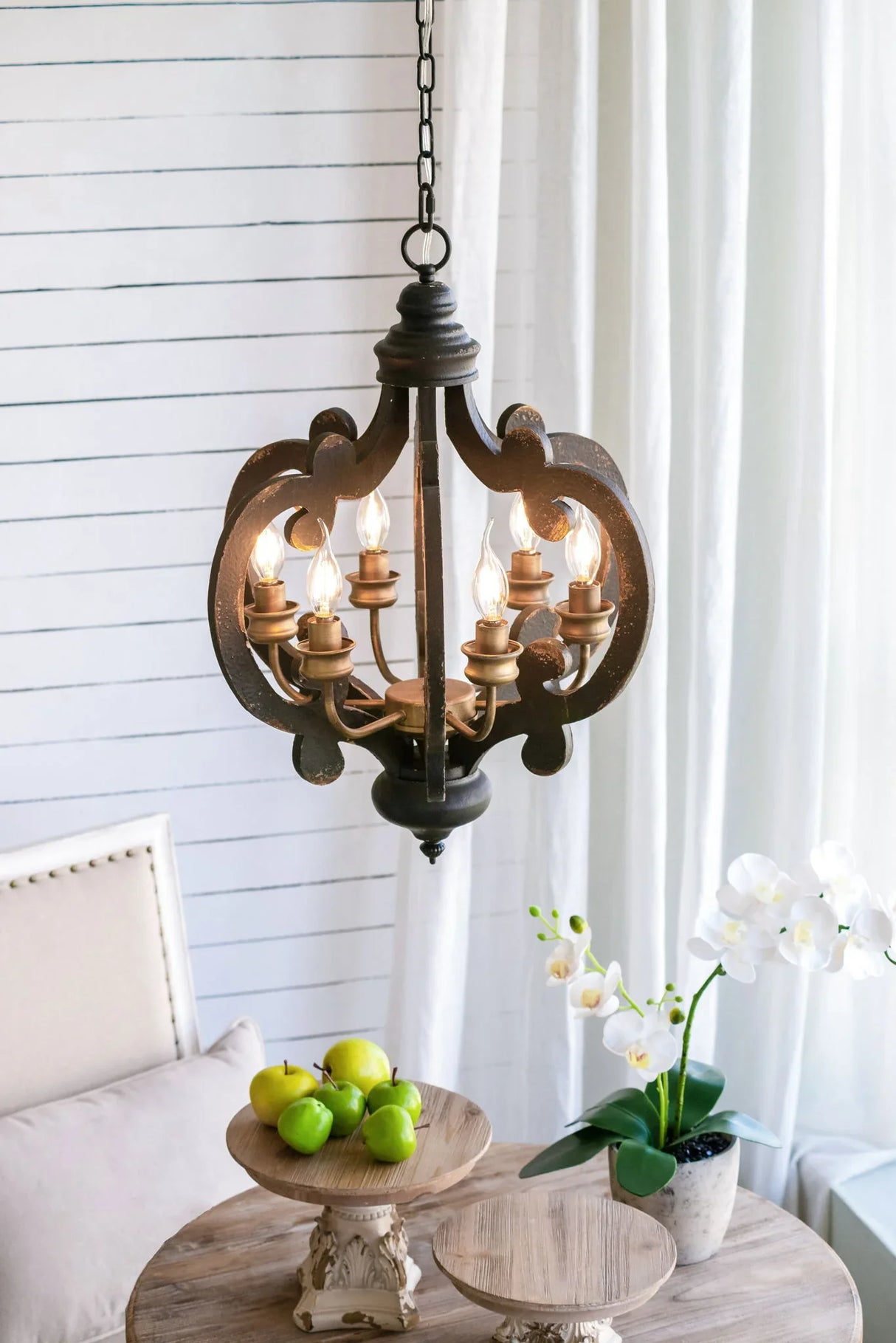 Farmhouse Chandelier, 6 Light Wood Chandelier Pendant Light Fixture With Adjustable Chain For Dining Room Living Room Entryway, Bulb Not Included - Furniture Home Direct