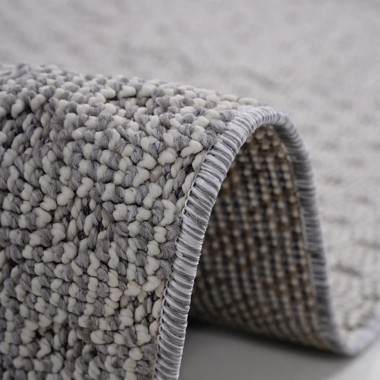 Guros - Medallion Indoor / Outdoor Area Rug - Furniture Home Direct