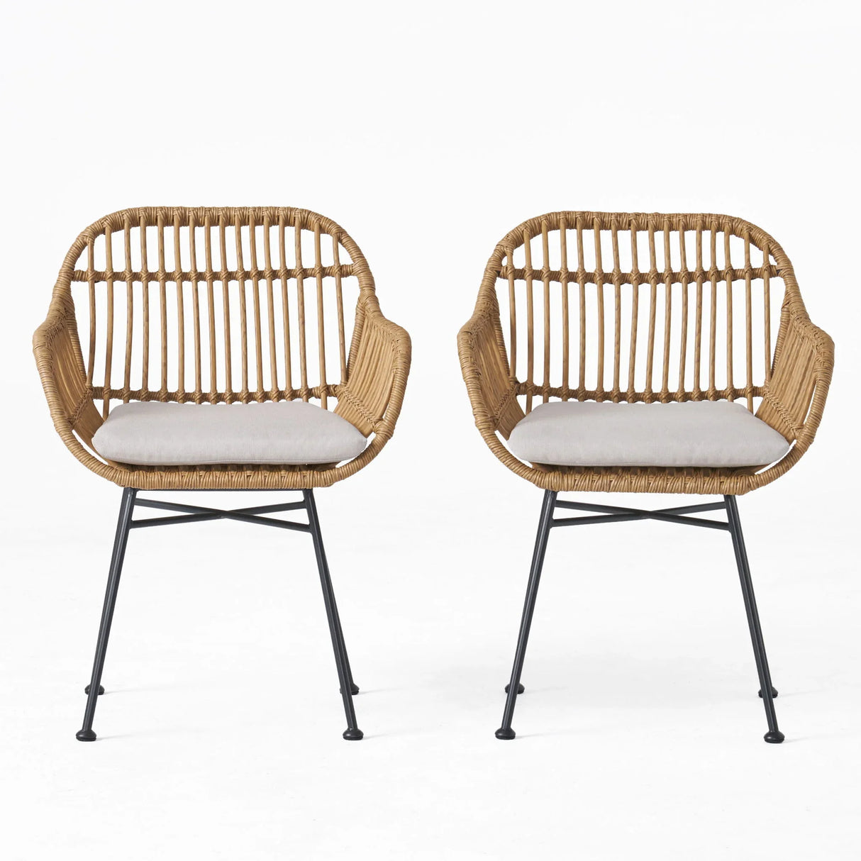 Outdoor Rattan Accent Chair With Metal Legs