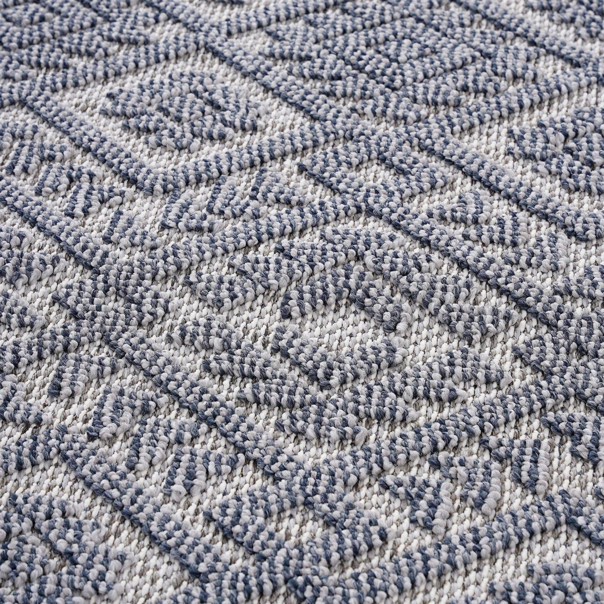 Guros - Trendy Traditional Indoor / Outdoor Rug - Furniture Home Direct