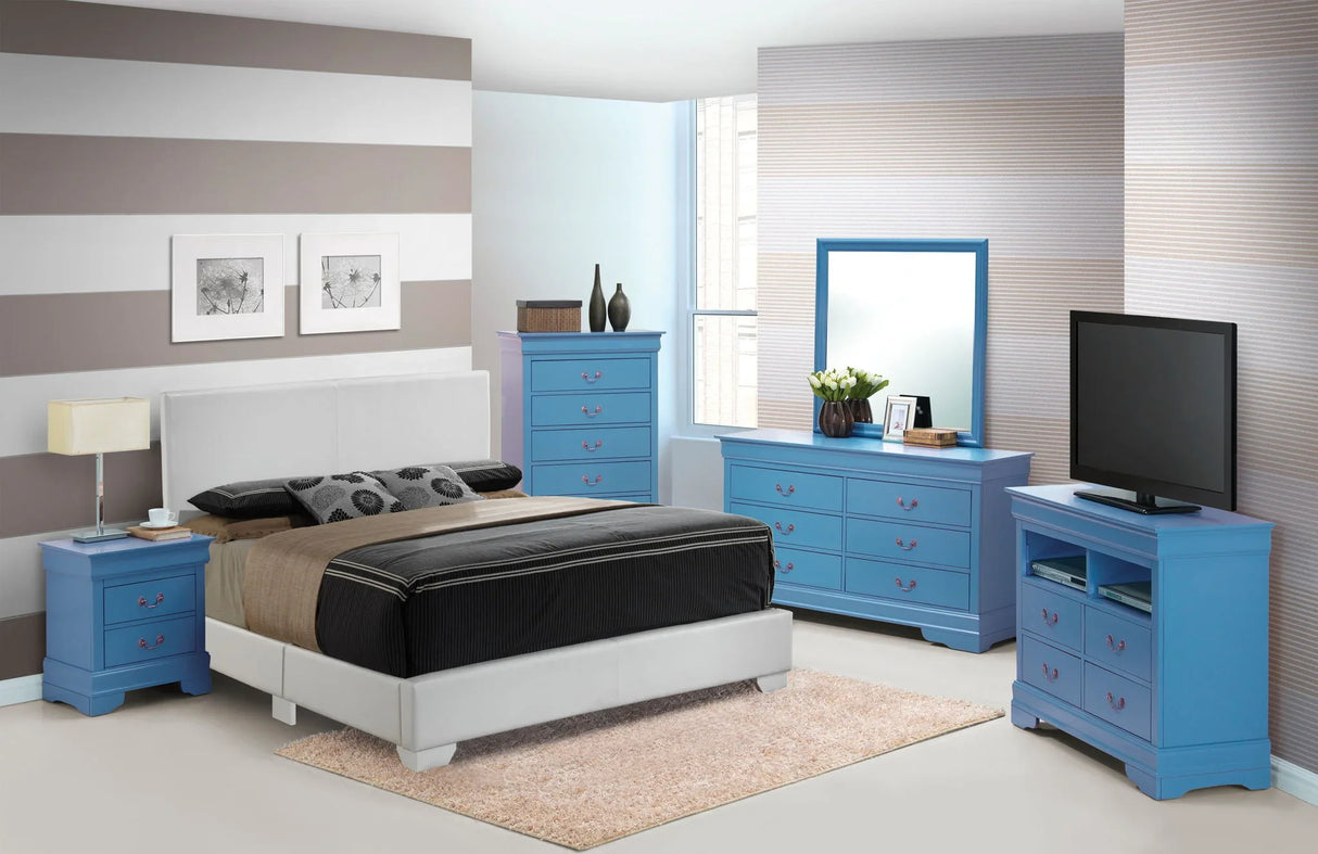 Elegant Platform Bed For Relaxed Spaces - Furniture Home Direct
