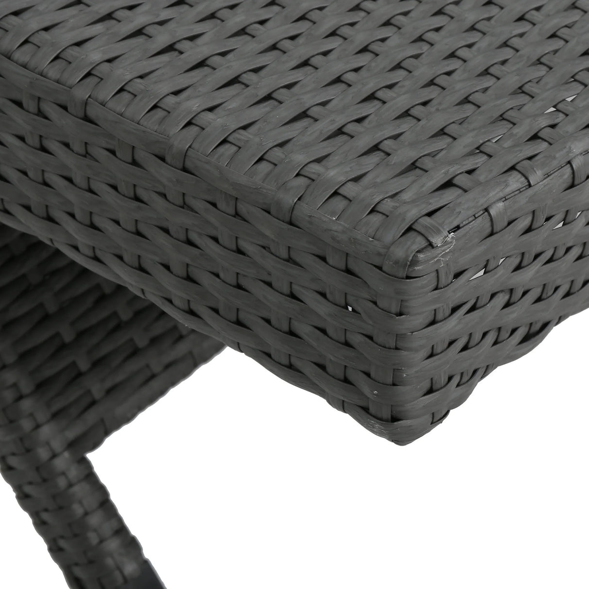 Wicker Chaise Lounge - Furniture Home Direct