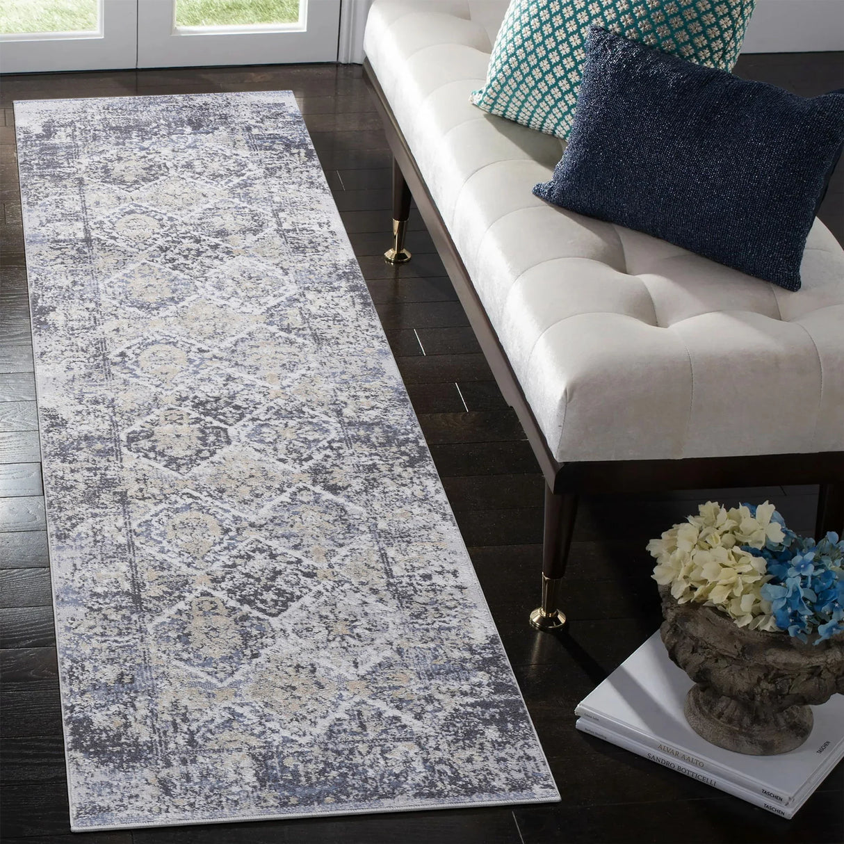 Payas - Traditional Area Rug - Furniture Home Direct