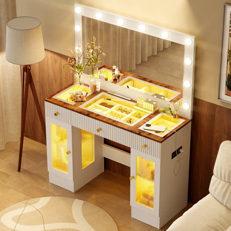 Vanity Desk With Large Mirror And Hollywood Bulbs White - Furniture Home Direct