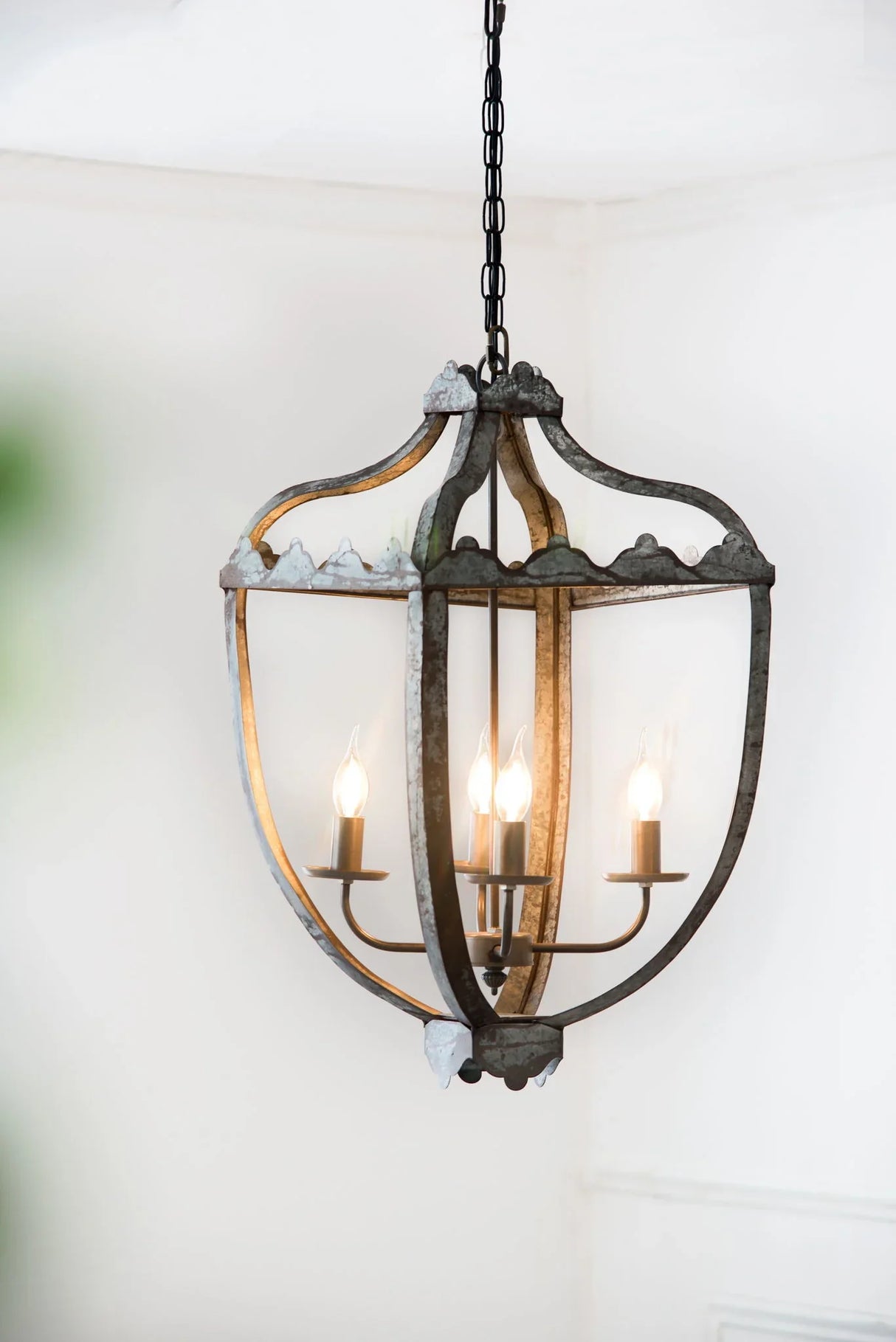 4 Light Metal Chandelier, Hanging Light Fixture With Adjustable Chain For Kitchen, Bulb Not Included - Gray - Furniture Home Direct