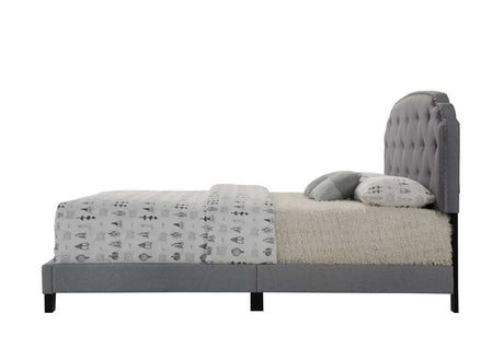 Tradilla - Queen Bed - Gray - Furniture Home Direct