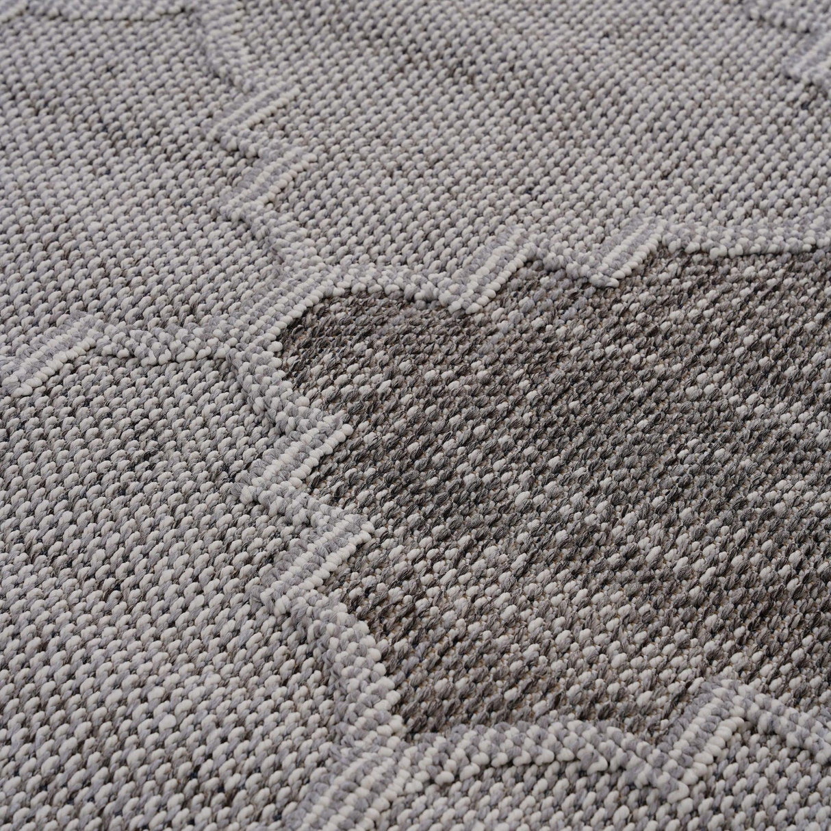 Guros - Trellis Indoor / Outdoor Rug - Furniture Home Direct