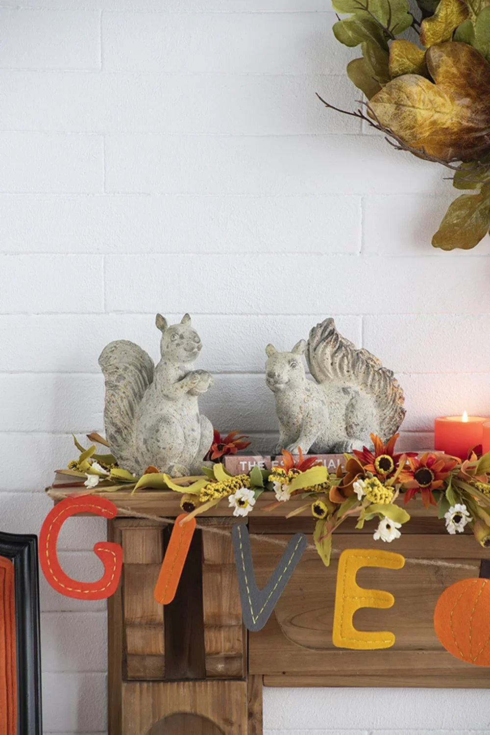 Resin Standing & Lying Down Squirrel Rustic, For Harvest Festival Fall Festival & Thanksgiving Table Decorations (Set of 2) - Antique Cream - Furniture Home Direct
