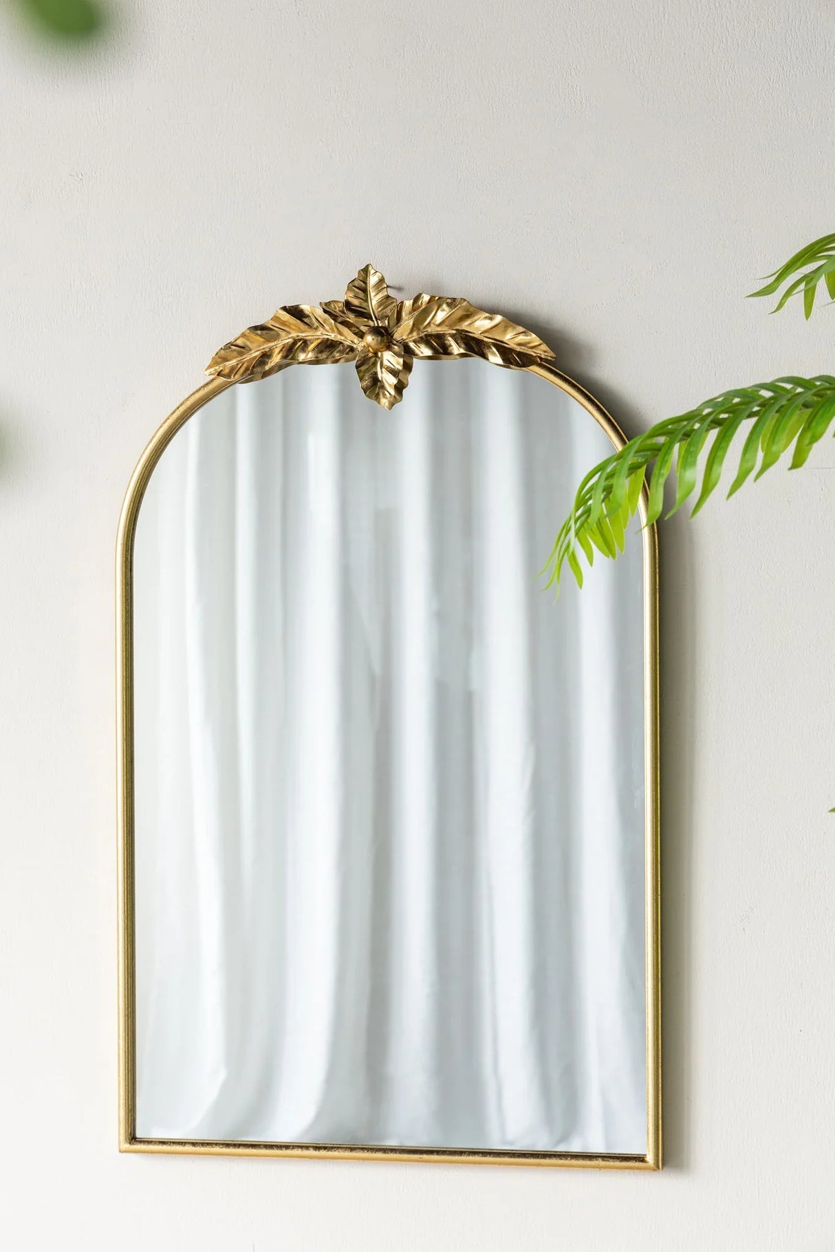 Arched Wall Mirror With Metal Frame, Wall Mirror For Living Room - Furniture Home Direct